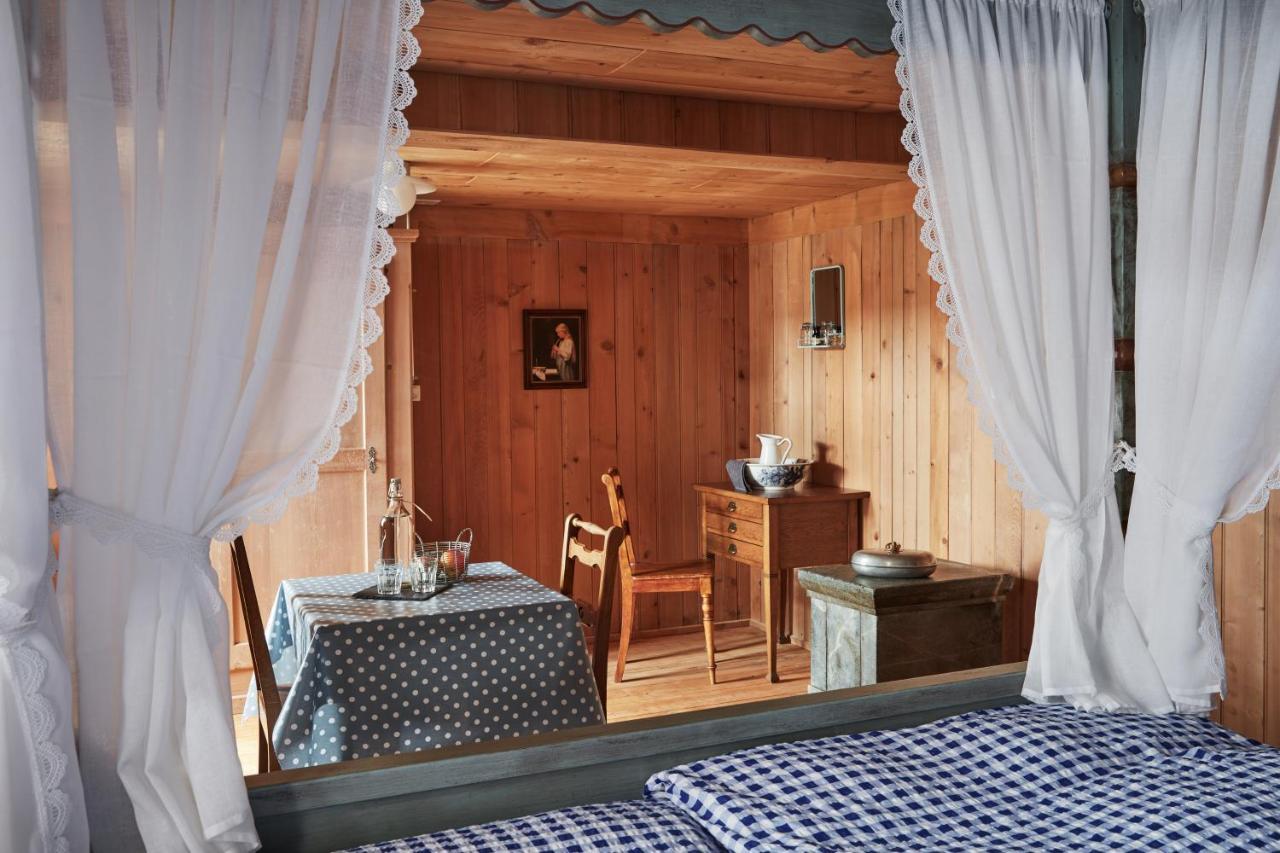 Nostalgie Bed & Breakfast Chraemerhus Curaglia 外观 照片